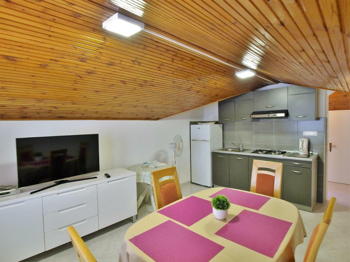 Apartment Ljubica *