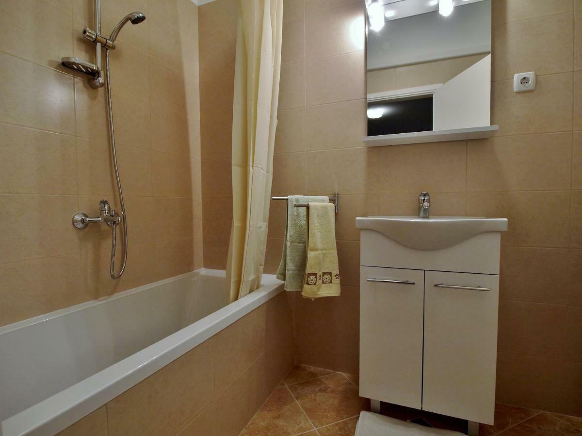 Apartment Ljubica *